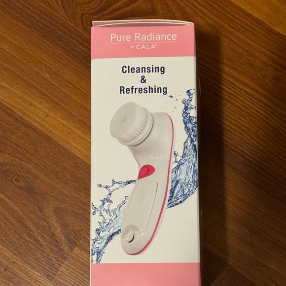 Pink Facial Cleansing 2-in-1 Device - Picture 3 of 4